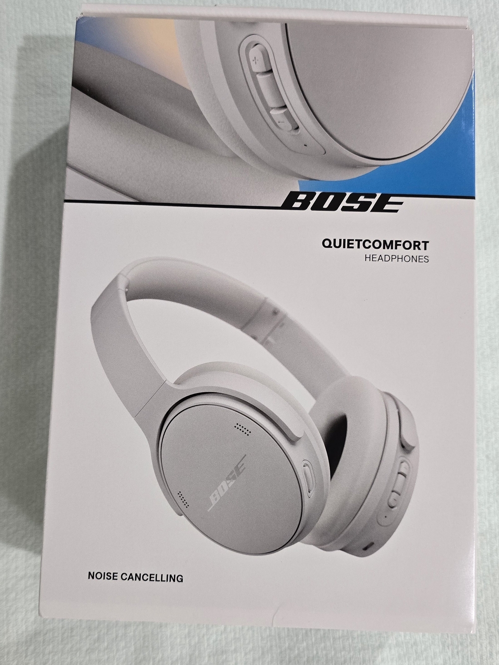 Bose QuietComfort Wireless Noise-Cancelling Headphones - White